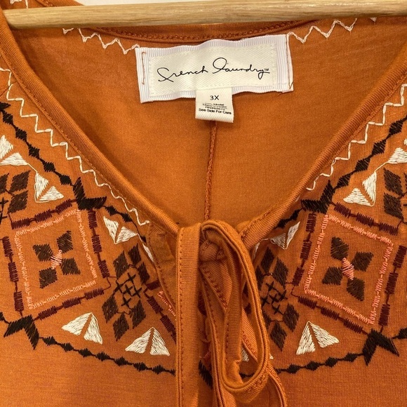 French laundry NWT terracotta sleeveless embroidered neckline & drawstring top - Picture 3 of 5